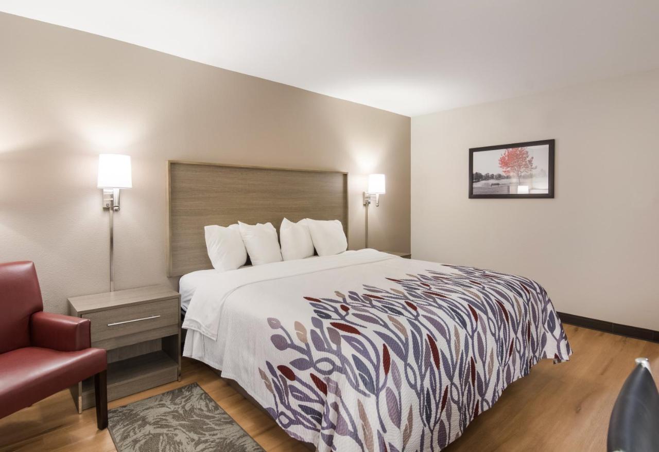 Red Roof Inn Chester Extérieur photo
